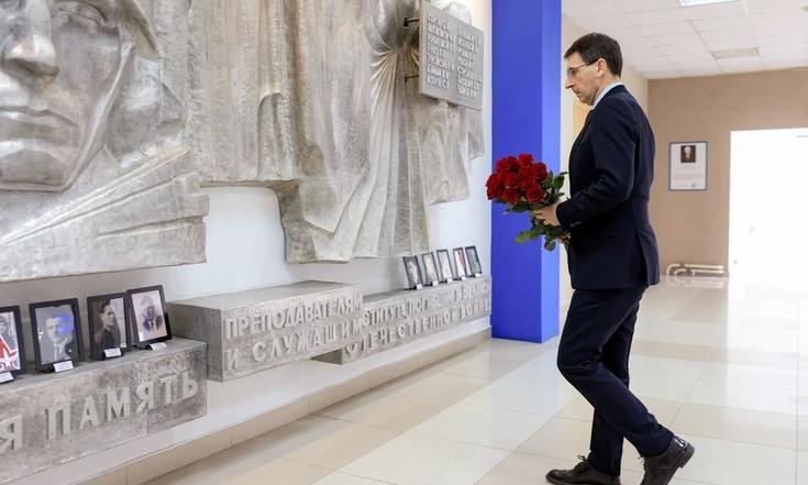 Смоленск, улица Пржевальского, 4. Посещение военного учебного центра имени М.А.Егорова на базе Смоленского государственного университета. Фото: admin-smolensk.ru