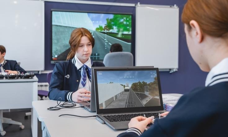 Липецк, улица Василия Саунина, 4. Посещение крупнейшей школы в регионе. Фото: липецкаяобласть.рф