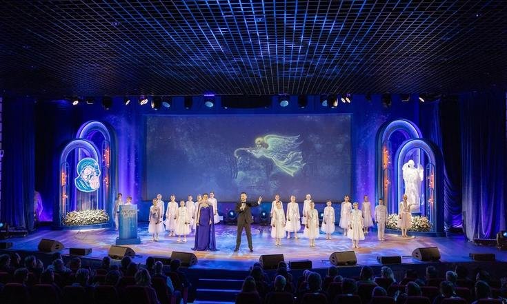 Москва, площадь Победы, 3. Церемония закрытия ХХII кинофестиваля «Лучезарный ангел». Фото: pobedarf.ru