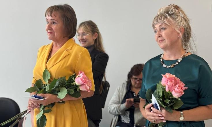 Кострома, улица Муромская, 11. Вручение наград работникам сферы образования Костромской области. Фото: adm.44.ru