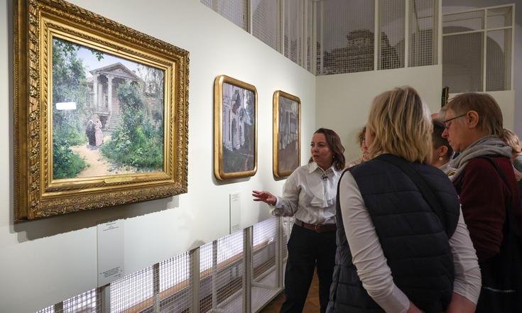 Владимирская область, Суздаль, улица Кремлёвская, 20. Выставка «Поленов и ученики. Фото: С.Булкин, ТАСС