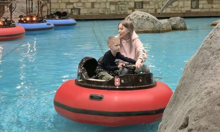 Москва, проспект Андропова, 1. Посещение парка развлечений «Остров мечты». Фото: М.Власенко