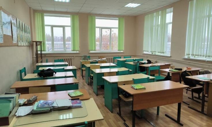 Тамбовская область, город Жердевка, улица Нагорная, 72. Состояние корпуса № 3 средней образовательной школы на дату личного приема граждан, проведенного А.Н.Мошковым 17.10.2023