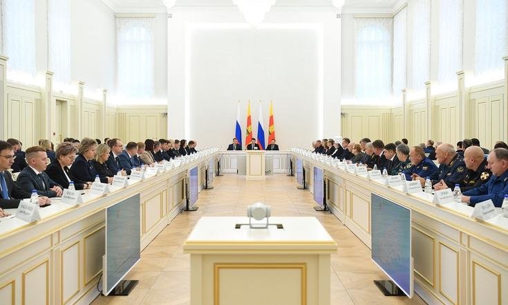 Тверь, улица Андрея Дементьева, 44. Официальное представление врио губернатора Тверской области В.Королёва. Фото: тверскаяобласть.рф