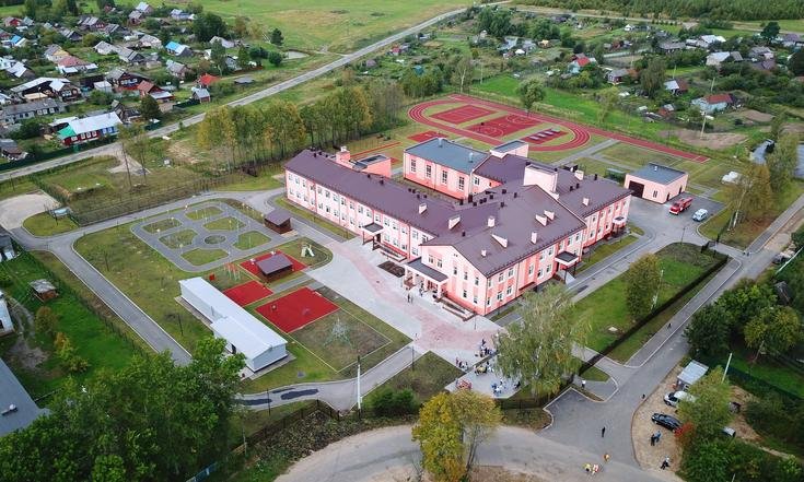 Ивановская область, Родниковский район, село Каминский. Новая средняя школа, открывшаяся 1 сентября 2020 года. Фото: www.ivanovoobl.ru