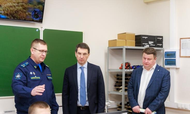 Липецк, улица Интернациональная, 5а. Посещение Военно-учебного центра Липецкого государственного технического университета. Фото: липецкаяобласть.рф