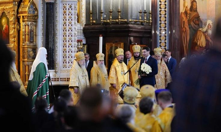 Москва, улица Волхонка, 15. Патриаршее богослужение в Храме Христа Спасителя в 17-ю годовщину интронизации. Фото: patriarchia.ru
