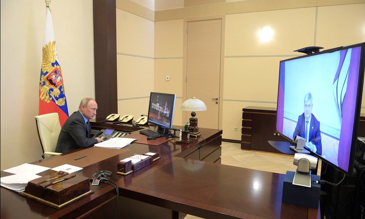 22 апреля 2020 года. Рабочая встреча в режиме видеоконференции с Губернатором Воронежской области Александром Гусевым. Фото: Kremlin.ru