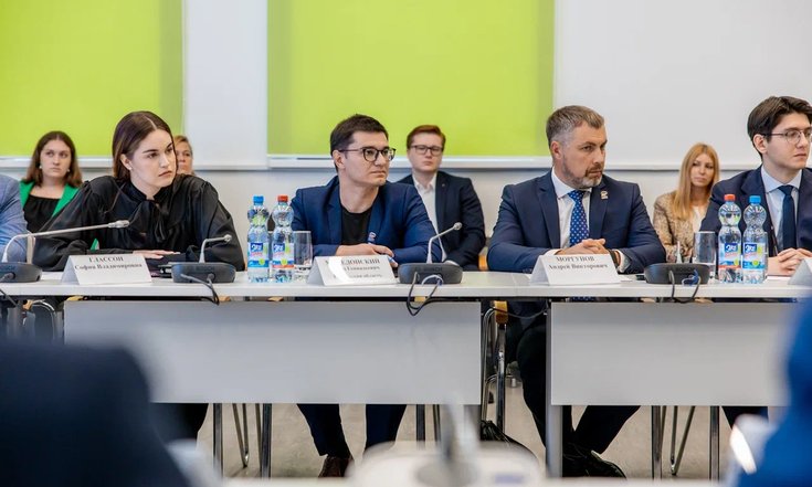 Липецкая область, город Елец, улица Коммунаров, 22. Заседание Совета законодателей ЦФО. Фото: oblsovet.ru