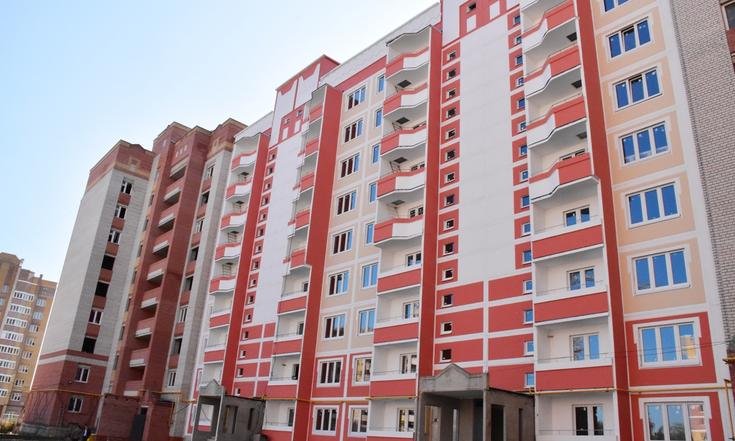 4 сентября 2020 года. Кострома. Осмотр строящегося многоквартирного жилого дома 9, литер А в микрорайоне Новый город. Фото: пресс-служба Губернатора Костромской области