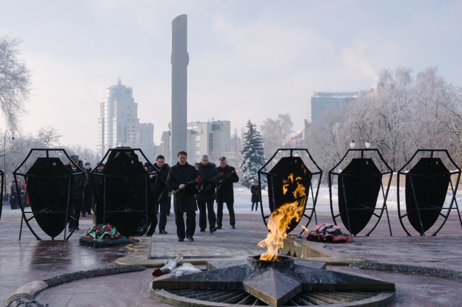 Губернатор и члены правительства области почтили память освободителей Воронежа