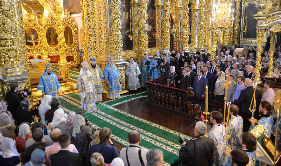 Патриарх Кирилл возглавил служение Божественной литургии в Успенском кафедральном соборе