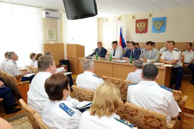 Прокуратура Смоленской области подвела итоги работы за 1 полугодие 2015 года