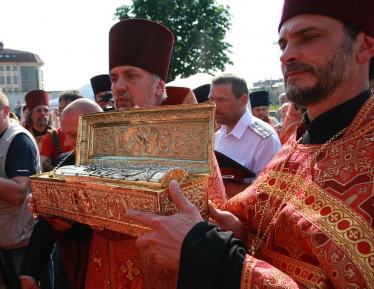 В Тулу доставлен ковчег с мощами святого великомученика Георгия Победоносца