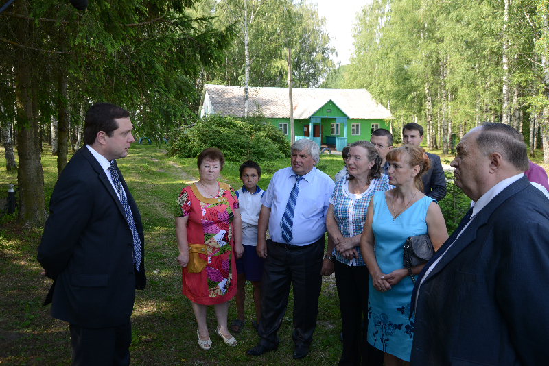 Губернатор Смоленской области посетил Никольское сельское поселение