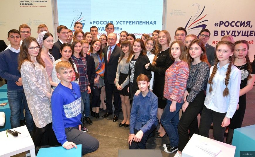 «Путин слушает молодежь»: костромская школьница рассказала о встрече с президентом