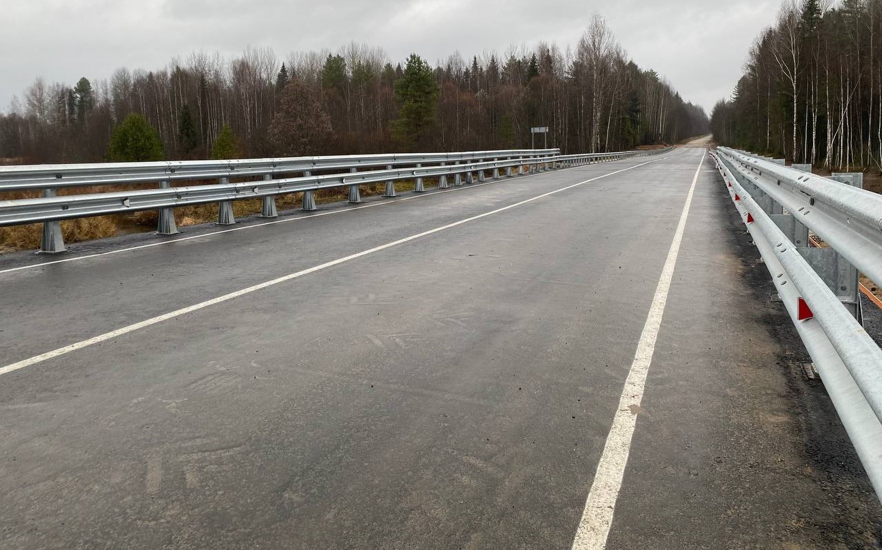 Костромская область, Мантуровский район. Мост через реку Ёрла. Фото: adm44