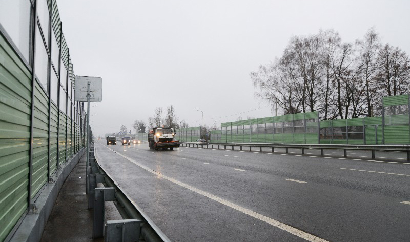 Губернатор Смоленской области Алексей Островский осмотрел введенный в эксплуатацию участок автодороги федерального значения Р-120