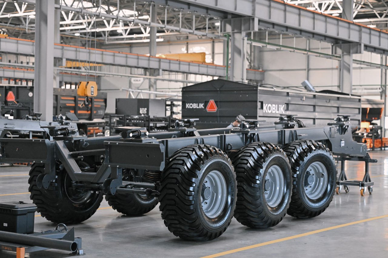 Воронеж, улица Солдатское Поле, 285/5. Производство тракторных полуприцепов. Фото: t.me/govvrn36