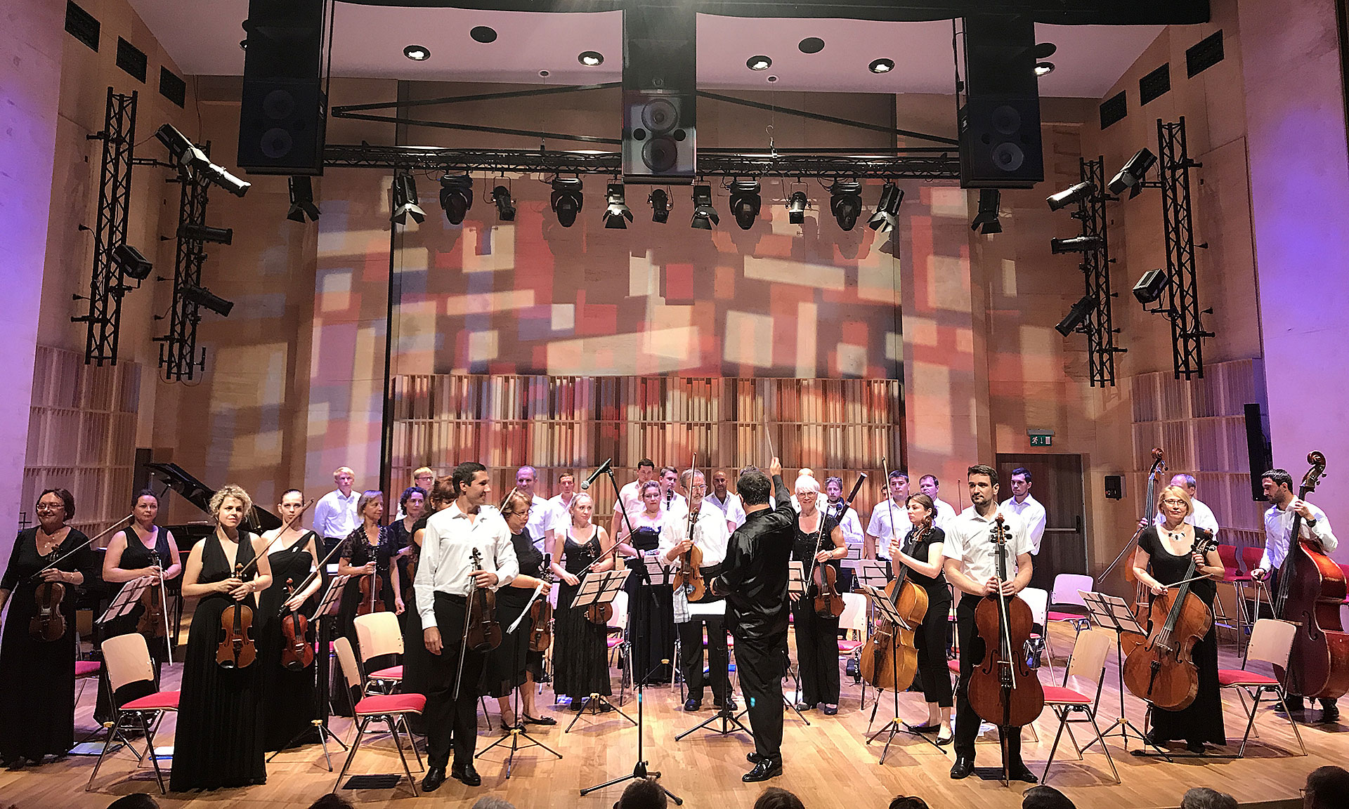 Во Франции и Польше с успехом завершились гастроли Брянского Губернаторского симфонического оркестра