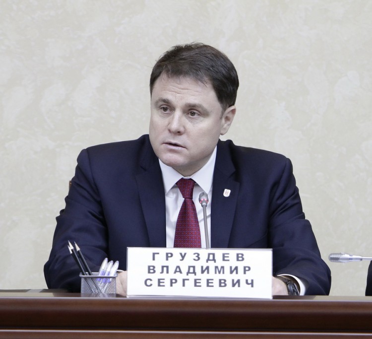 Владимир Груздев: Важен системный подход к антикоррупционной работе