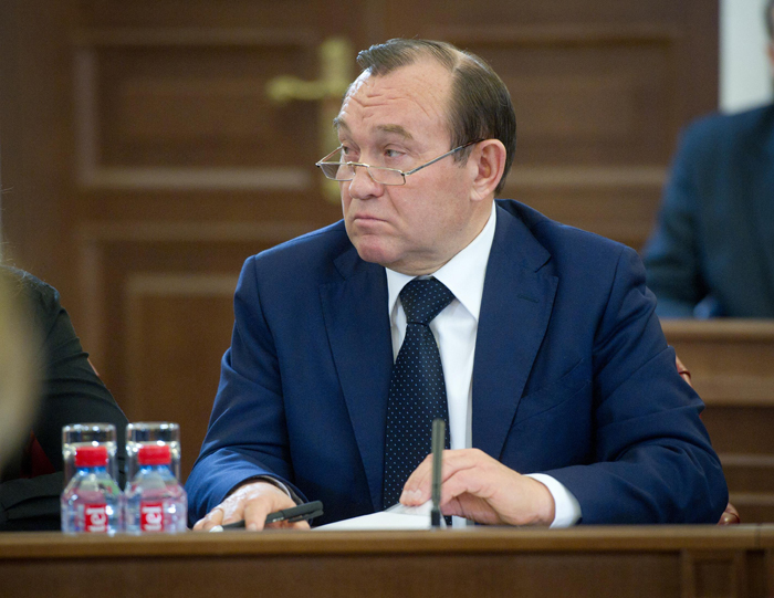Спасатели и коммунальные службы Москвы проводят учения по подготовке к пожароопасному сезону