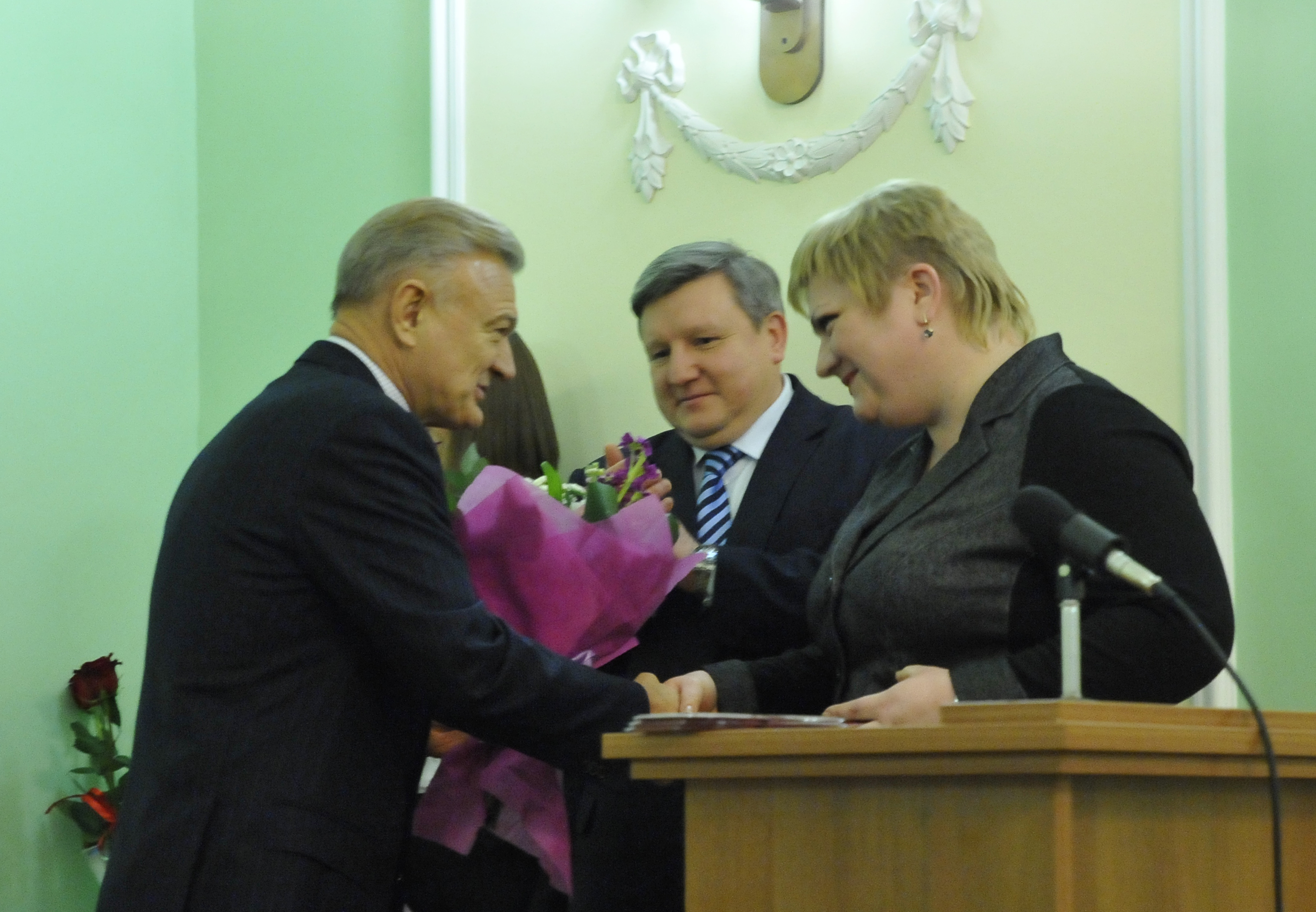 В Рязанской области в торжественной обстановке вручены удостоверения назначенным судьям