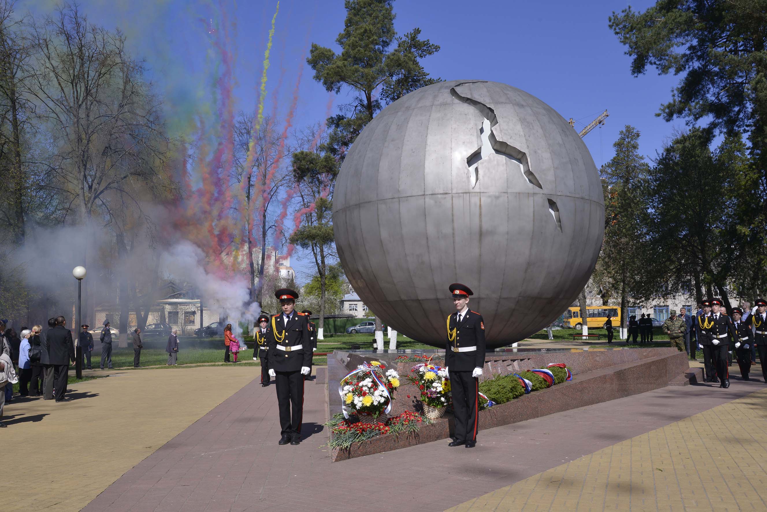 Памятник жертвам Чернобыльской катастрофы Брянск