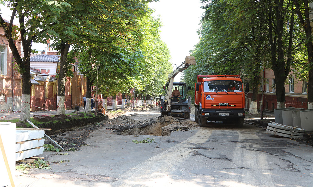 Масштабные работы по реконструкции объектов в историческом центре Брянска — на контроле Губернатора