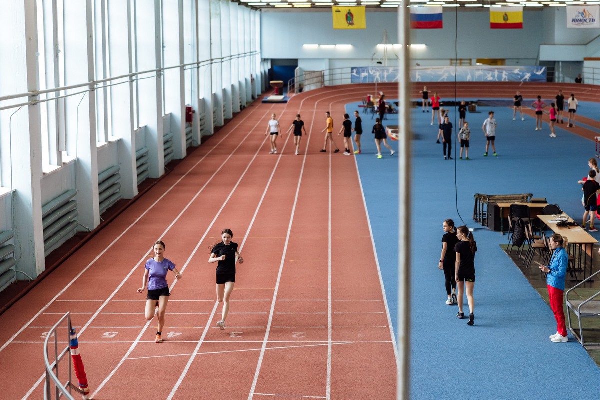 Рязань, улица 2-я Линия, 25а. Зал спортивной гимнастики в спортшколе олимпийского резерва «Юность». Фото: ryazan.gov.ru