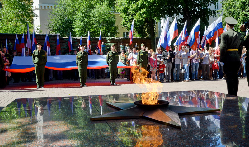 Алексей Островский принял участие в митинге, посвященном Дню России