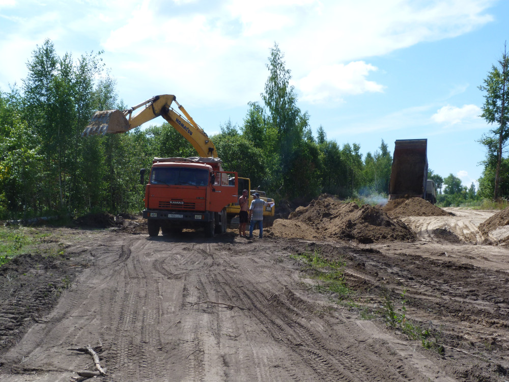 На территории Кромского района начато строительство автомобильной дороги с твердым покрытием «М-2 «Крым» - д. Речица»