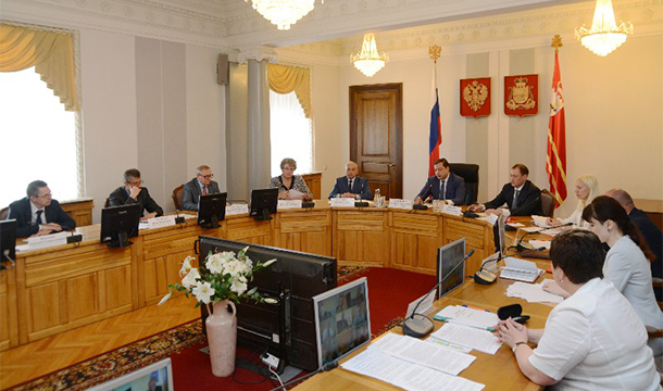 Региональные и муниципальные власти обсудили вопросы развития сельского хозяйства на Смоленщине