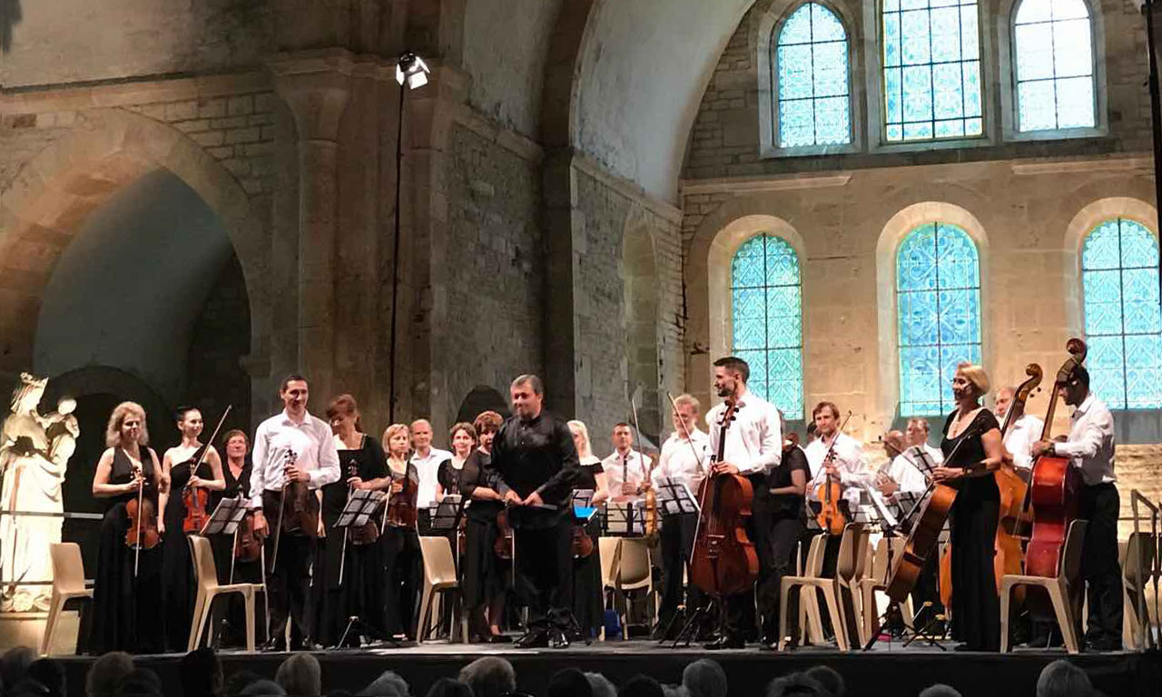 Во Франции и Польше с большим успехом проходят гастроли Брянского Губернаторского симфонического оркестра