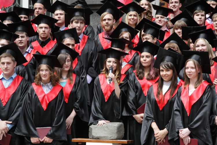 Магистры Тульского государственного университета получили дипломы с отличием