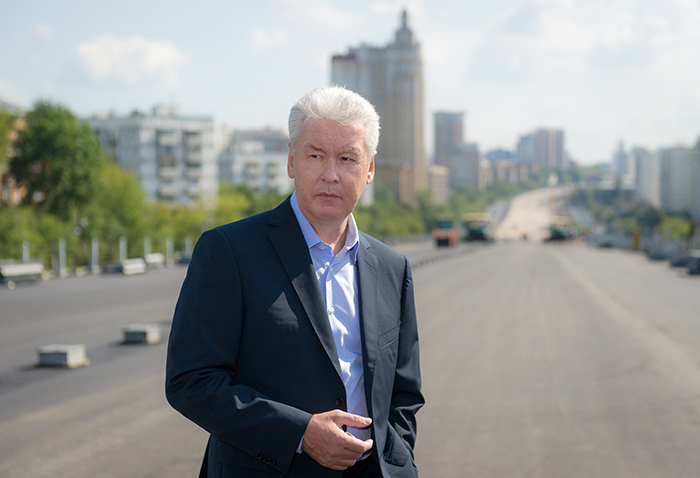 Мэр Москвы Сергей Собянин открыл движение по новому съезду на развязке Можайского шоссе и МКАД
