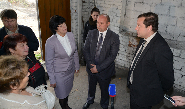 Губернатор Алексей Островский посетил сельские поселения Руднянского района