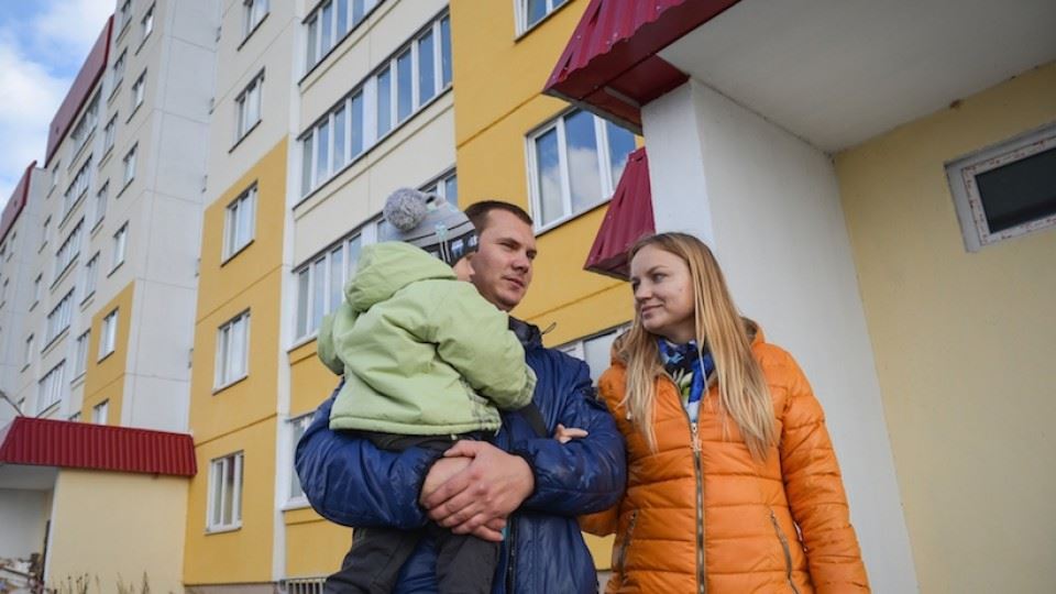 192 молодые семьи в Костромской области в 2017 году смогли улучшить жилищные условия