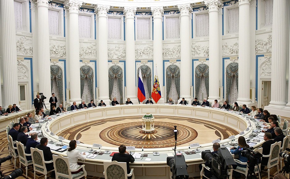 Москва, Кремль. Заседание Совета по реализации государственной демографической и семейной политики. Фото: М.Терещенко, ТАСС