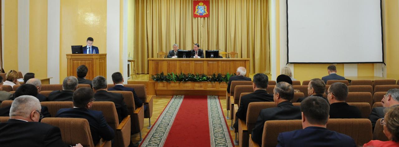 Губернатор Александр Михайлов провел заседание межведомственной комиссии по реализации проекта «Формирование комфортной городской среды»