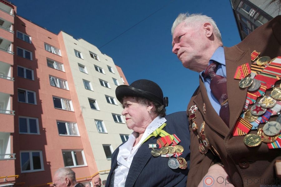 В Орловской области продолжается работа по обеспечению жильём ветеранов Великой Отечественной войны