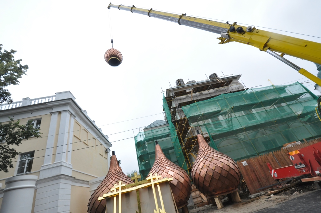 Спустя 80 лет Кирилло-Афанасиевский монастырь в Ярославле вновь обретает купола