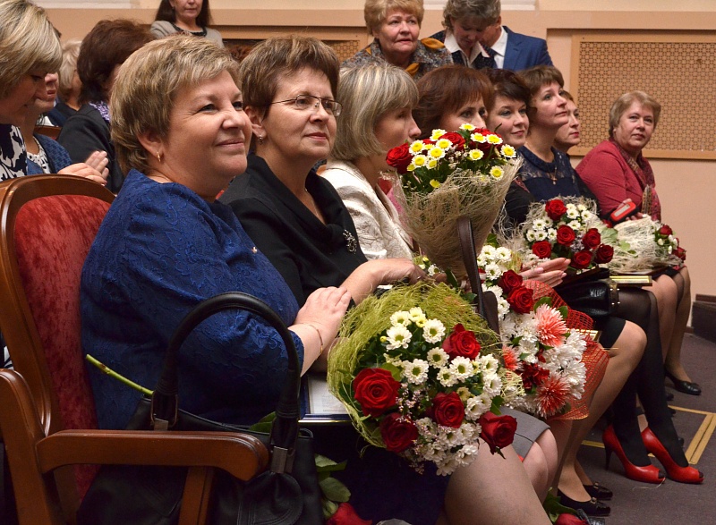 В Иванове состоялись праздничные мероприятия, посвященное Дню учителя
